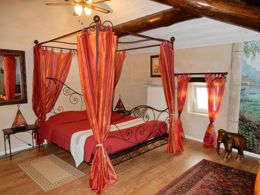 Le Chateau Des Estubiers Bed & Breakfast Serignan-du-Comtat Ngoại thất bức ảnh